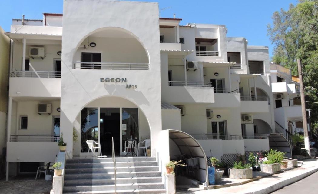 Egeon Rooms And Studios Georgioúpoli Extérieur photo